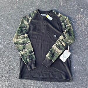 Vintage y2k Sears Camo Thermal
Henley Style Large